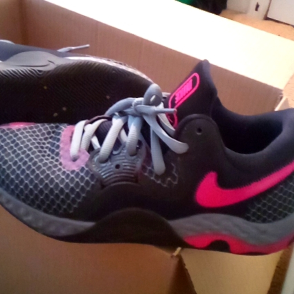 NIKE Renew size 10m